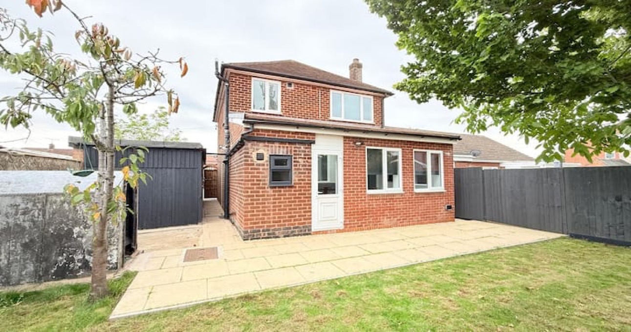 Modern kitchen in Coventry house