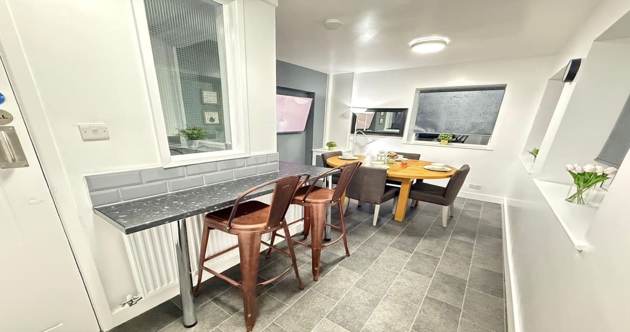 Kitchen in Coventry furnished rental